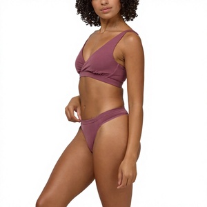 Ensemble de lingerie sportive sans couture pour femmes, 2 pièces, soutien-gorge sans rembourrage et string, extensible, sans armatures, durable, conception personnalisée OEM - Product Image 2