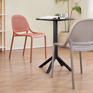Tavolo da Pranzo in Plastica Moderno Minimalista Stile Nordico, Colorato e Compatto per Balcone, Esterno, Ristorante, Patio, Soggiorno, Piccolo - Product Image 3