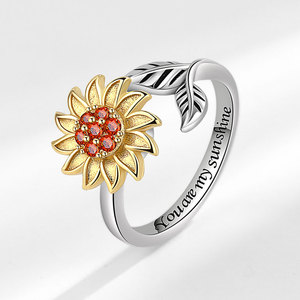 Bagues ajustables pour femmes en forme de tournesol rotatif, micro-incrustation de zircon rouge, bijoux en cuivre plaqué or pour le stress ou l'anxiété - Product Image 6