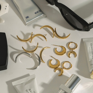 Nuovo stile di nicchia mezza luna goccia orecchino 18K oro acciaio inox olio pressione luna orecchini moda - Product Image 3
