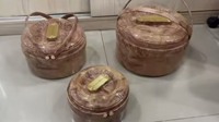 Elegante Juego de 3 Recipientes Térmicos para Alimentos de 2.5L, 5L y 8L, con Textura de Madera, Aislados, con Interior de Acero Inoxidable, para Servir en Fiestas