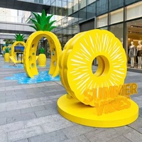 Sculpture interactive personnalisée en fibre de verre sur le thème des fruits d'été (ananas, citron) pour centre commercial, décoration de place publique