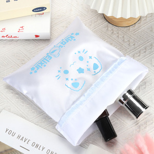 Bolsa de Satén Blanca con Cordón, Personalizable con Logotipo, para Empacar Pelucas, Sombreros, Ropa, Bolsa de Seda para Regalos, Venta al por Mayor OEM/ODM - Product Image 3