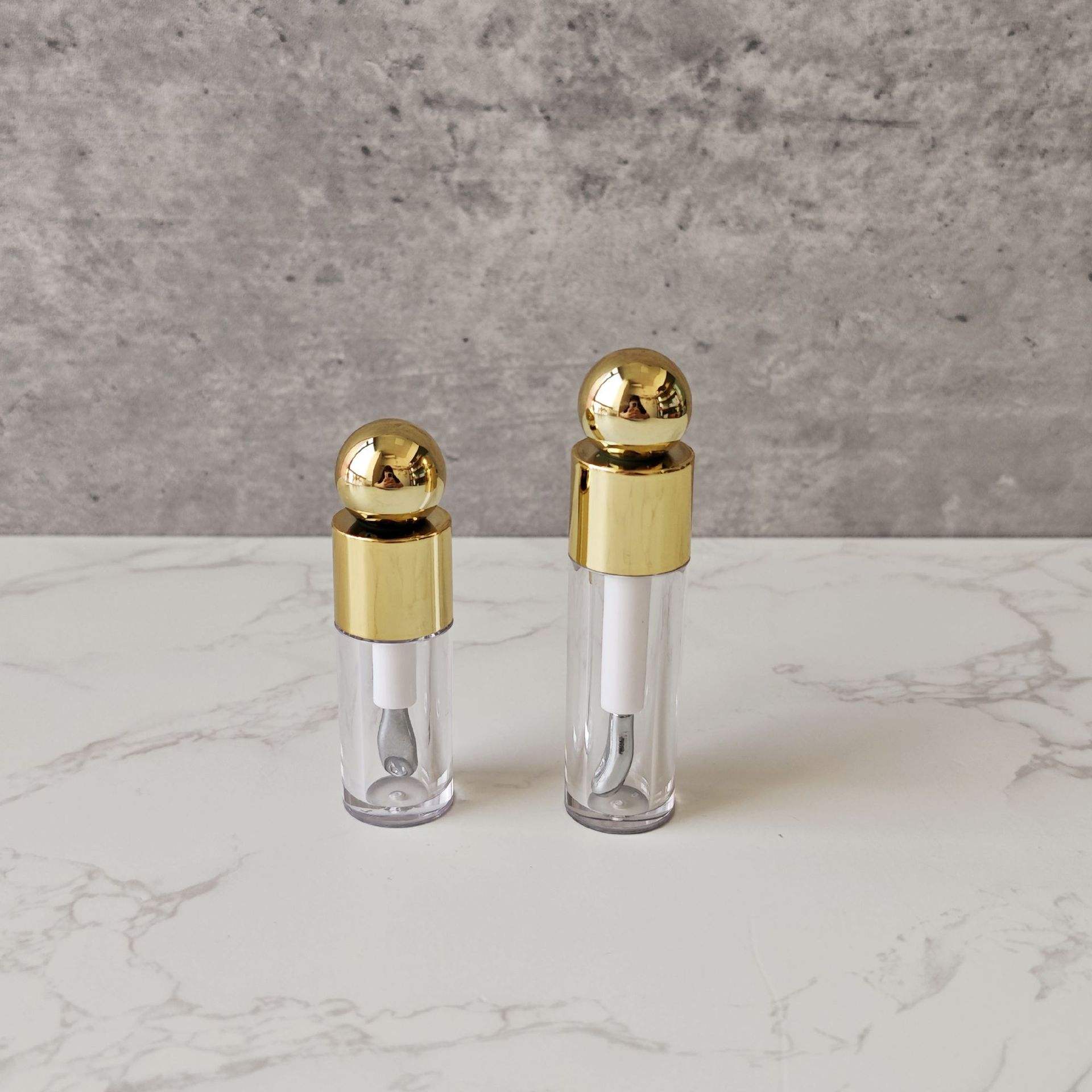 หัวกลมสีทอง