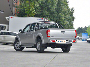 Nueva Camioneta Great Wall Wingle 5 2.4L Gasolina 4x4 2023 Doble Cabina Transmisión Manual Vehículo de Carga - Product Image 3