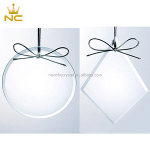 Atado 1st Santa Comunión personalizada Regalo de cristal Corazón Memorial Adornos de Navidad de cristal redondo - Product Image 5