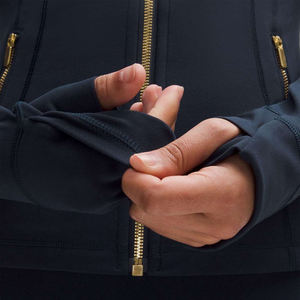 Veste de yoga pour femmes en gros, respirante, coupe ajustée, idéale pour le yoga, la course et la gym - Product Image 3