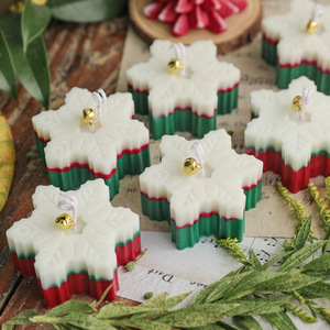 Christmas scented candle gift box wholesale ins winter souvenir creative handmade snowflake-shaped scented candle - Product Image 3