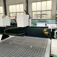Machine de découpe et de fraisage CNC 1325 économique pour le travail du bois, broche refroidie par air 3,5 kW, garantie 3 ans pour l'acrylique