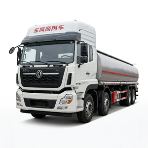 <span class=keywords><strong>Camion</strong></span>-citerne robuste pour le transport de fluides destiné aux opérations de lavage de puits pétroliers - Product Image 1