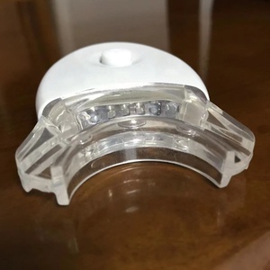 Marca WL, Modelo WL109, Precio de Fábrica al por Mayor, Mini Luz LED para Blanqueamiento Dental, Acelerador de 5 LED, Bandeja Bucal de PP Suave, Batería CR2032 - Product Image 3