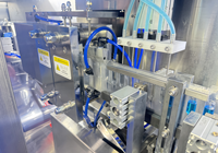 Machine de remplissage et d'emballage de cartes aromatiques à écran tactile PLC avancé pour une configuration de paramètres facile