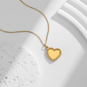 Kalung Liontin Hati Terbuka yang Dapat Diukir, Berlapis Emas 18K, Bahan Stainless Steel, Perhiasan Kenang-kenangan, Hadiah untuk Wanita - Product Image 6