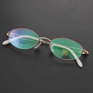 Lunettes de myopie ovales petites et légères en titane pur pour femmes, semi-cerclées, durables, avec étui à lunettes H2319 pour la lecture - Product Image 1