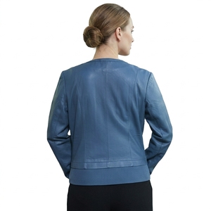 Veste de motard en cuir d'agneau véritable matelassée et tissée sur mesure pour femmes |   Fabricant OEM de mode d'automne - Product Image 2