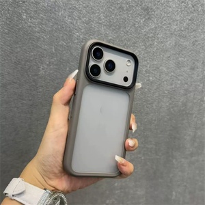 เคสโทรศัพท์มือถือคุณภาพสูงแบบด้านกึ่งโปร่งแสงสำหรับ iPhone 17 Pro Max  วัสดุ PC แข็งแรง ทนทานต่อแรงกระแทก ป้องกันด้านหลัง - Product Image 4