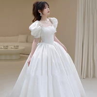 NNR Robe longue de soirée de mariage blanche de luxe à manches bouffantes de trois quarts de haute qualité pour femmes