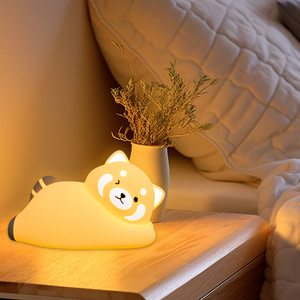Lampe de chevet LED tactile rechargeable en silicone en forme de panda rouge, lampe de chevet USB pour chambre d'enfant, décoration de maison adorable - Product Image 3