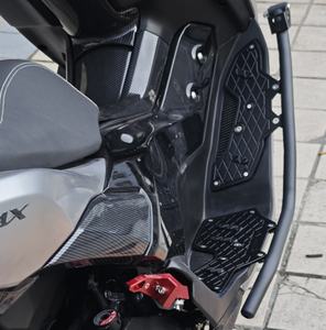 Accessoires pour moto, pare-chocs, barres de protection en acier inoxydable + repose-pieds, adaptés à la modification des pièces NMAX155 2025 - Product Image 4