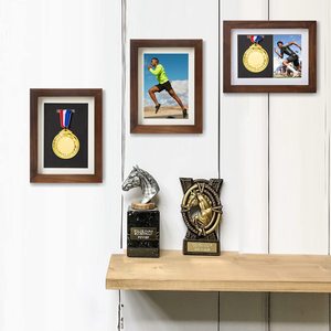 <span class=keywords><strong>Cadre</strong></span> de présentation de médailles en bois massif MDF en gros, plusieurs tailles, <span class=keywords><strong>cadre</strong></span> d'ombre <span class=keywords><strong>pour</strong></span> médailles, diverses formes de <span class=keywords><strong>cadre</strong></span> <span class=keywords><strong>pour</strong></span> médailles <span class=keywords><strong>pour</strong></span> souvenirs - Product Image 4