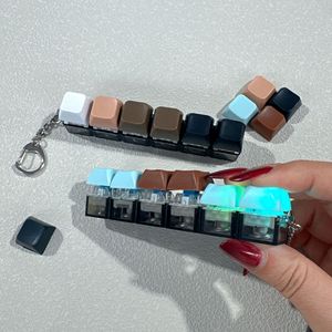 Teclas Quadradas de Plástico Translúcido Preto com Seis Teclas, Iluminadas, de Alta Transparência, Modelo de Teclas de Descompressão para Comércio Transfronteiriço - Product Image 1