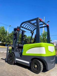 Montacargas Eléctrico Verde D-1 con Capacidad de 1 Tonelada para Manejo de Materiales en Interiores y Exteriores, Maquinaria de Construcción - Product Image 2