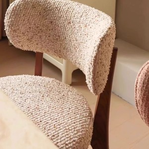 Chaise de salle à manger en bois massif nordique avec dossier, design moderne rétro pour la maison et les restaurants - Product Image 4