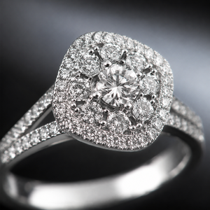 Anello dal Design Semplice e Classico per Donne - Product Image 5