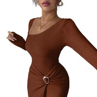 Robe longue côtelée pour femme - Robe moulante élégante à manches longues avec fente latérale et détail noué, col irrégulier tendance