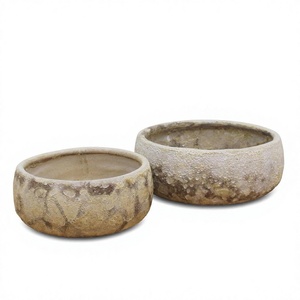 Macetas y jardineras de cerámica esmaltada fabricadas directamente en Vietnam a precio competitivo - Product Image 1
