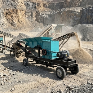 Concasseur mobile à haut rapport de réduction, sortie réglable 0-5 mm (sable) ou 40 mm (<span class=keywords><strong>gravier</strong></span>), sans grille, anti-colmatage, pour roches et pierres - Product Image 1