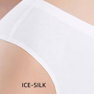 Ropa interior de seda de hielo europea y <span class=keywords><strong>americana</strong></span> para <span class=keywords><strong>mujer</strong></span>, bragas sólidas de cintura alta, lencería sin rastro de alta elasticidad para <span class=keywords><strong>mujer</strong></span> - Product Image 4