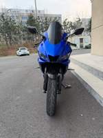 Motocicleta Deportiva Yamaha YZF R3 de 321cc, Bicilíndrica en Paralelo, Refrigerada por Líquido, con ABS para Conducción en Calle y Pista