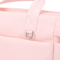 Sac à langer matelassé multifonctionnel à multiples poches pour mamans modernes, sac fourre-tout en nylon imperméable, prix d'exportation pour les commandes en gros