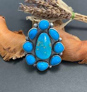 Énorme bague réglable en grappe de turquoise de la belle au bois dormant avec réglage de lunette ovale en pierre naturelle pour le mariage et la fête - Product Image 1
