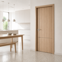 Porte intérieure en MDF mélaminé chêne clair avec design à lignes verticales et joint inférieur pour chambre, hôtel, appartement