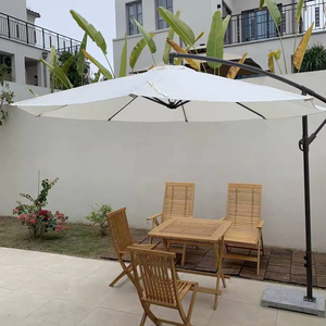 Parasol de terrasse moderne pliable et étanche de 300 cm avec panneau solaire et lumières LED intégrées, idéal pour hôtels, parcs et mobilier extérieur - Product Image 2