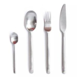 Set di Posate in Acciaio Inox Opaco Stile Industriale Americano Vintage Nordico con Coltello da Bistecca, Forchetta e Cucchiaio da Dessert - Product Image 5