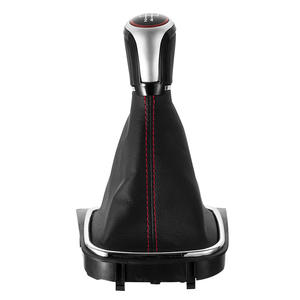 Couvercle de pommeau de levier de vitesse Volkswagen en cuir noir avec surpiqûres rouges, design ergonomique pour voiture à transmission manuelle - Product Image 4