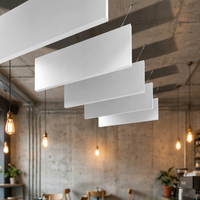 Adhoc Studio : Panneaux acoustiques suspendus en fibre de verre ondulée et panneaux acoustiques en forme de nuage, modernes et écologiques
