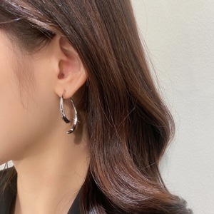 Boucles d'oreilles pendantes élégantes et luxueuses au design artistique pour femmes, en alliage serti de diamants, plaqué cuivre poli - Product Image 2