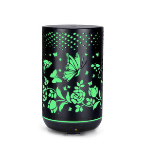 Diffuseur d'arômes Ty 300 ml, lumière LED noire, usage domestique, électrique, 10-20 m² - Product Image 1