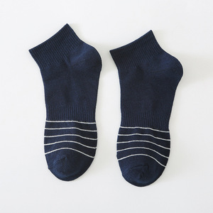Ensemble <span class=keywords><strong>de</strong></span> chaussettes pour homme 5 paires d'une douzaine <span class=keywords><strong>de</strong></span> chaussettes solides Arch Sport Ankle Socks - Product Image 6