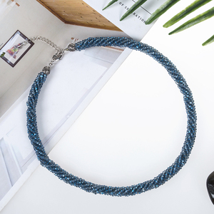 Collier chaîne torsadée dorée de 18 pouces Fashionin avec cristal de verre, motif ethnique religieux en forme de cœur, diamant, cadeau de fête - Product Image 5