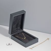 Boîte à bijoux carrée personnalisée en cuir brossé EVERWIN avec fermeture à boucle pour bagues, colliers, bracelets, chaînes de corps - Boîte cadeau