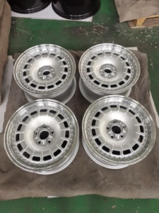 ล้อแม็กซ์ YQ Forged <span class=keywords><strong>1</strong></span> ชิ้น 2 ชิ้น 5X112 สำหรับ <span class=keywords><strong>Mercedes</strong></span> Benz 450SEL W123 W107 <span class=keywords><strong>W108</strong></span> W114 W115 ขนาด 17 <span class=keywords><strong>18</strong></span> 19 นิ้ว ขอบขัดเงา - Product Image 4