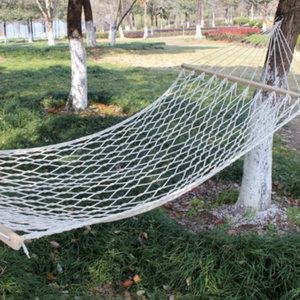 Hamaca Portátil de Malla Beige, Material PP, Capacidad de Carga de 120 kg, Uso en Exteriores, Jardín, Playa, Diseño Minimalista - Product Image 1