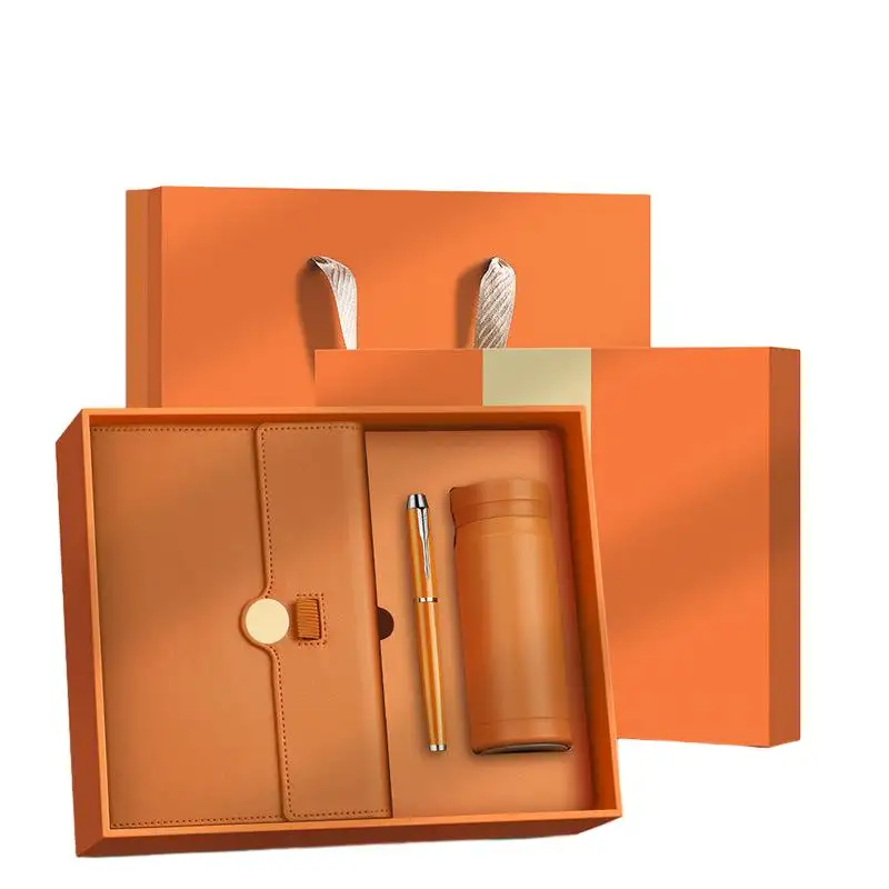 Di lusso di alta qualità A5 cuoio Notebook 2024 nuove idee di prodotto 3 In 1 Thermos fiaschetta Set Logo personalizzato Business Planner Set regalo