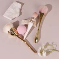 Ensemble de pinceaux de maquillage personnalisés à manche effilé artistique, vente chaude, poils synthétiques, prix bas avec logo privé pour le visage
