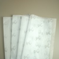 Papier d'emballage cadeau de logo personnalisé de haute qualité emballage de vêtements 22Gsm papier de soie en gros